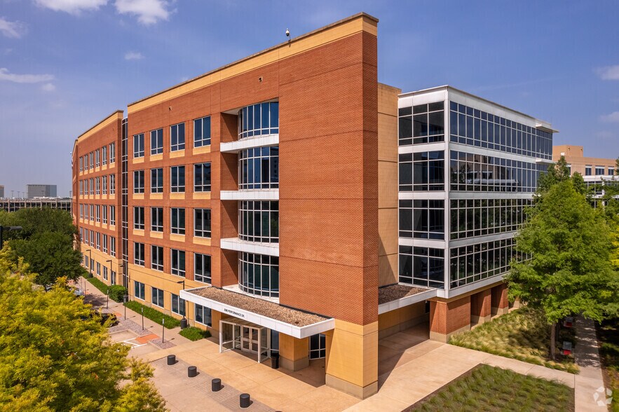 Primary Photo Of 2380 Performance Dr, Richardson Office For Lease