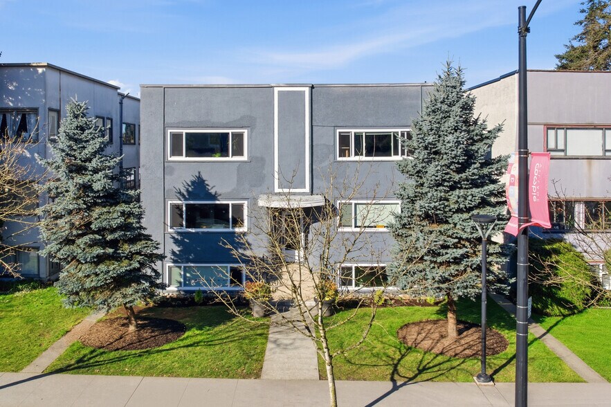 More Photos Of 3755 Cambie St, Vancouver Apartments For Sale