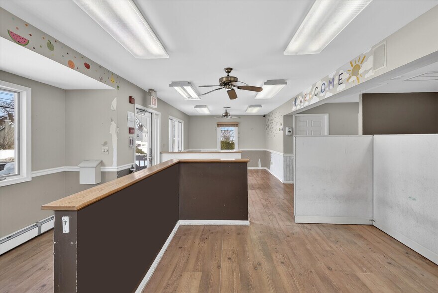 More Photos Of 75 Ramapo Rd, Garnerville Office For Lease