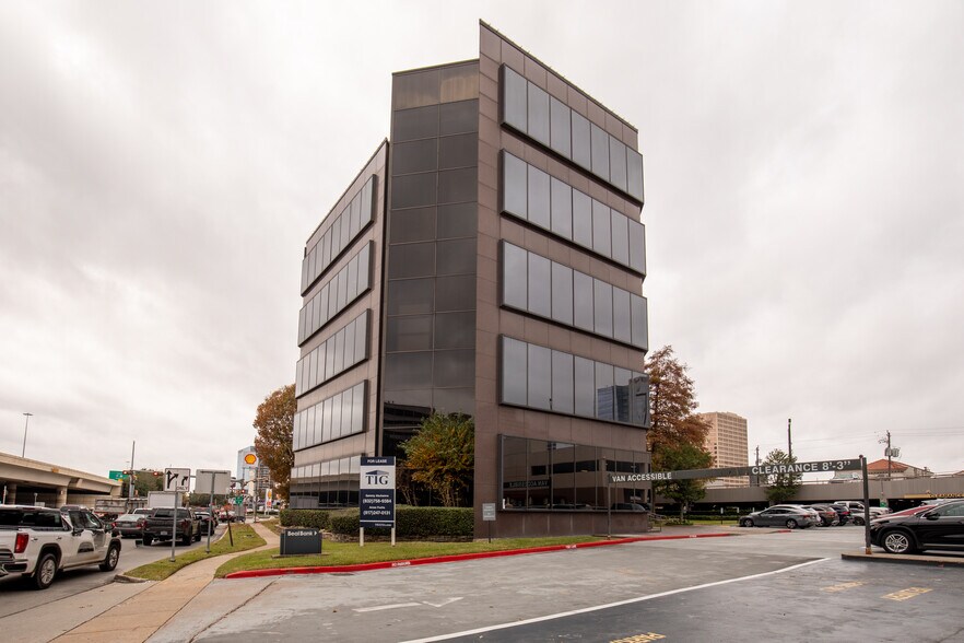 More Photos Of 2500 West Loop South, Houston Medical For Lease