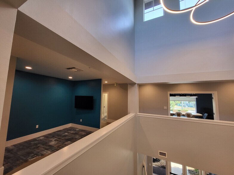 More Photos Of 3602 Colonial Ct, Fort Myers Office For Lease