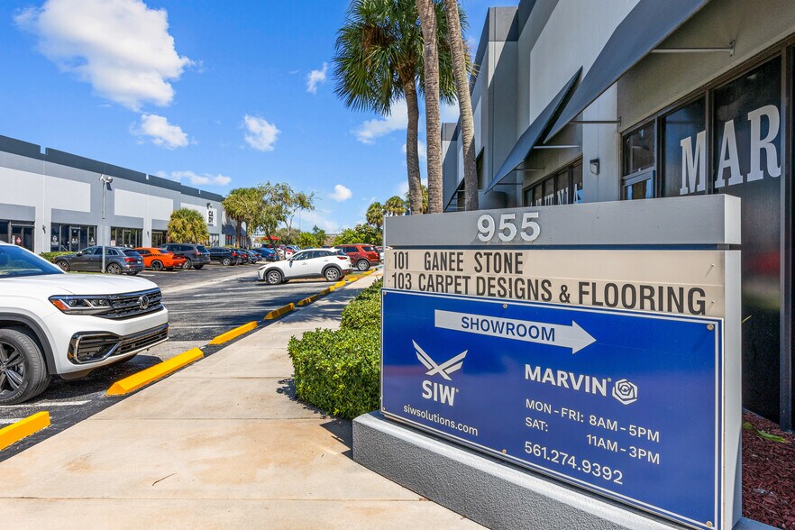 More Photos Of 955 S Congress Ave, Delray Beach Showroom For Lease