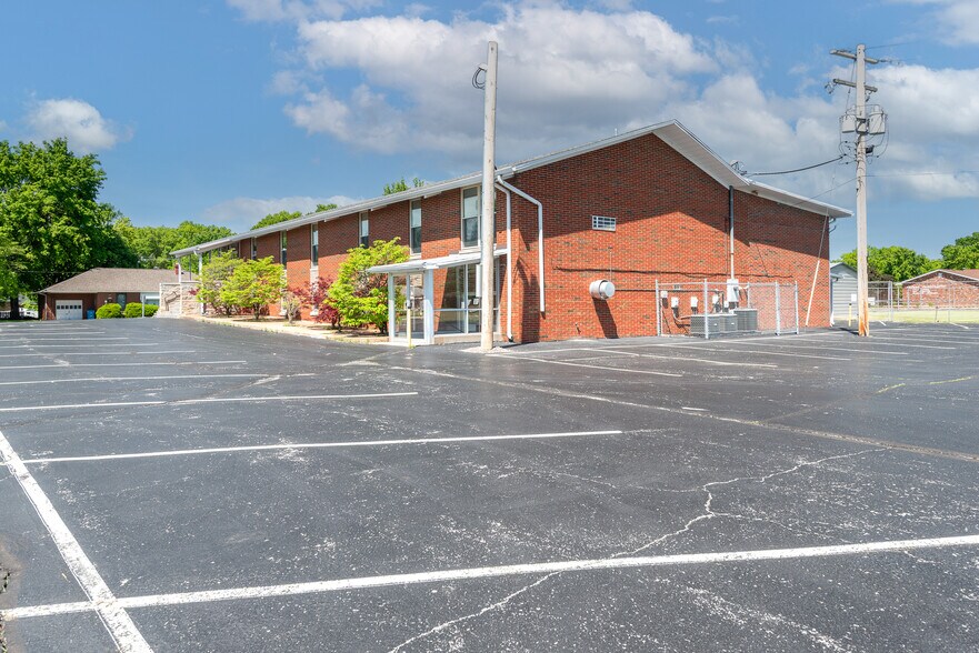 More Photos Of 2450 Pontoon Rd, Granite City Religious Facility For Sale