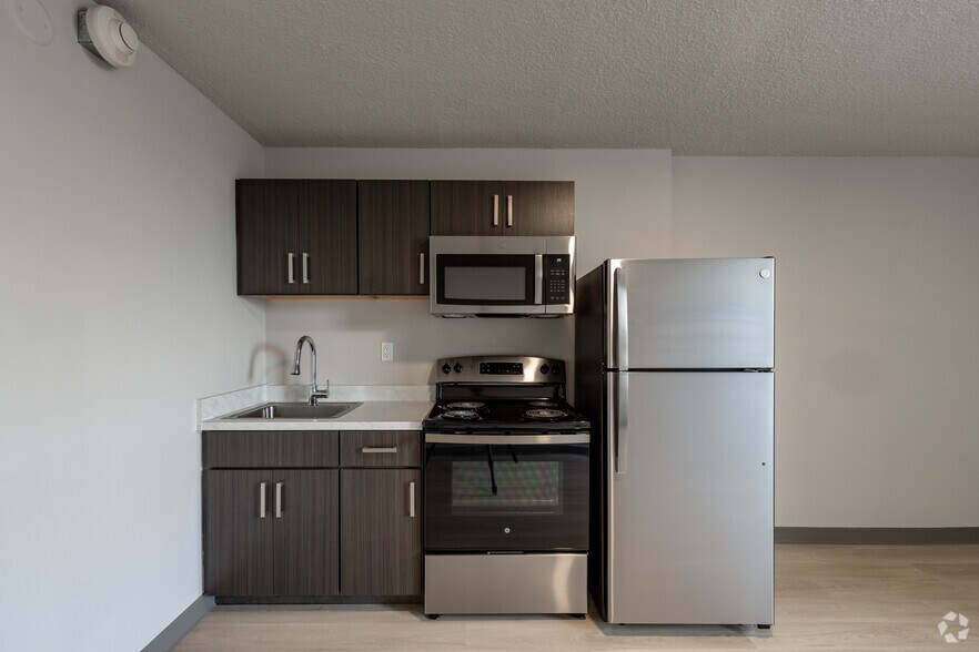 More Photos Of 34911 Van Dyke Ave, Sterling Heights Apartments For Lease