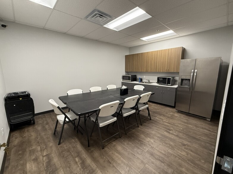 More Photos Of 7120 S Buffalo Dr, Las Vegas Industrial For Lease