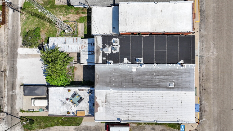 More Photos Of 223 N Pearl St, Waverly Restaurant For Sale