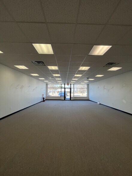 More Photos Of 204 E 6th St, Ridgely Storefront For Lease