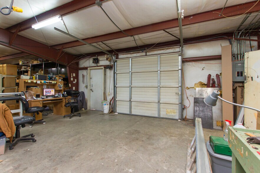More Photos Of 1453 Johnson Ave, New Hope Manufacturing For Sale
