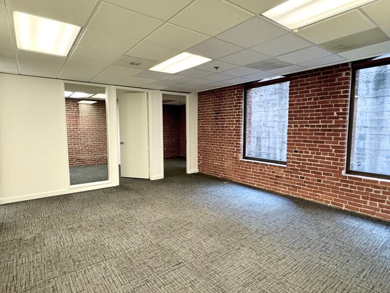 More Photos Of 521 SW 11th, Portland Loft Creative Space For Lease