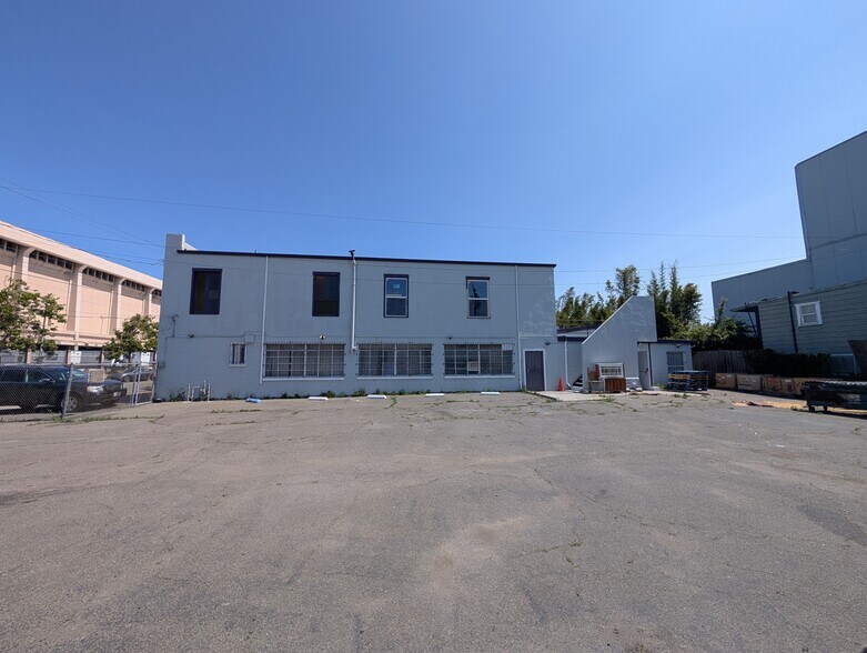 More Photos Of 310 Peralta St, Oakland Religious Facility For Sale