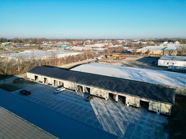 More Photos Of 1605 51st Ave, Des Moines Industrial For Lease