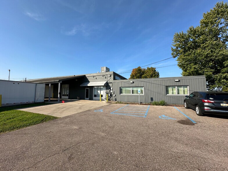 More Photos Of 3700 E Milham Ave, Portage Distribution For Sale