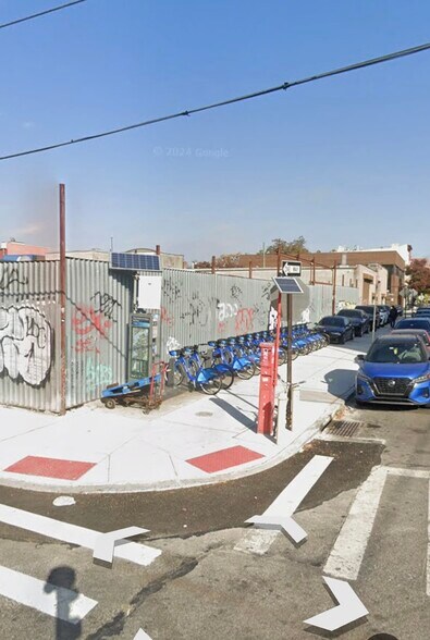 More Photos Of 80 Huntington st, Brooklyn Land For Lease