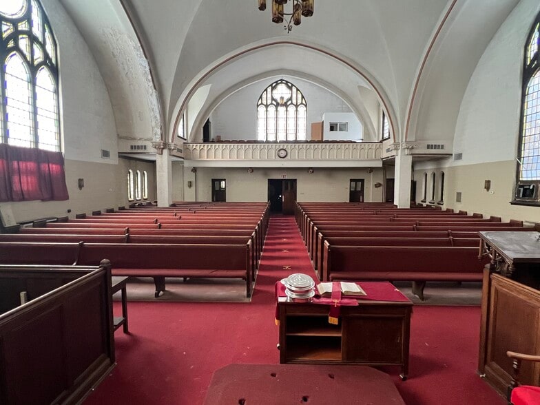 More Photos Of 9500 Stoepel St, Detroit Religious Facility For Sale