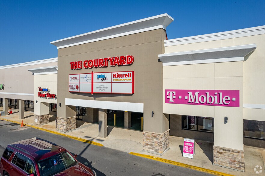 More Photos Of 312 E Nine Mile Rd, Pensacola Storefront For Lease