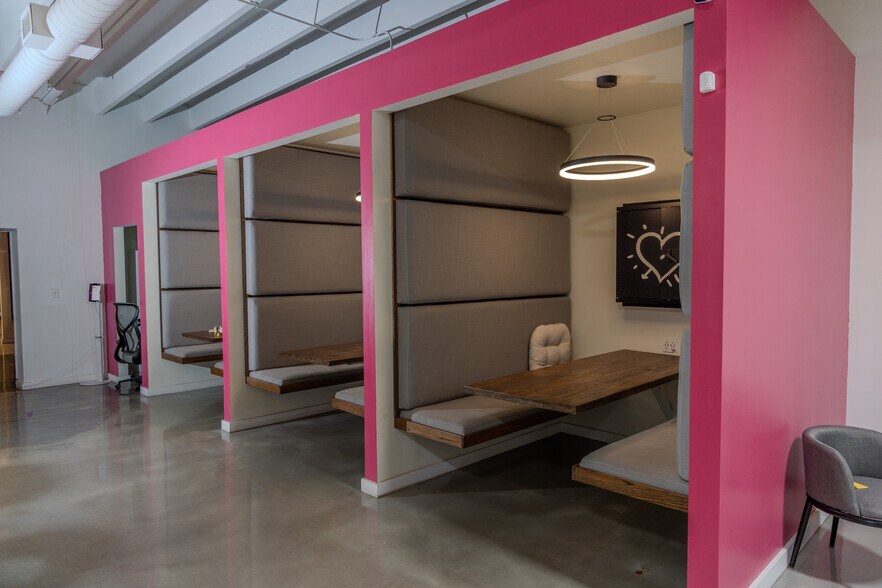 More Photos Of 350-360 NE 60th St, Miami Loft Creative Space For Lease