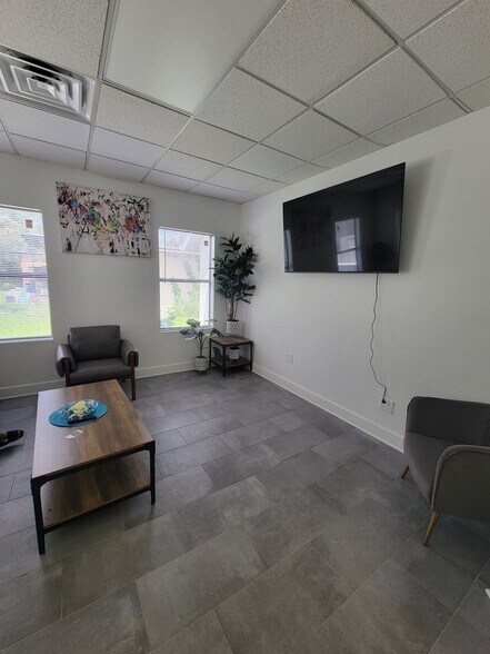 More Photos Of 5218 Jammes Rd, Jacksonville Medical For Lease