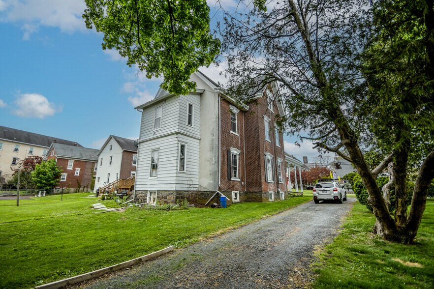 More Photos Of 1 S Main St, Richlandtown Apartments For Sale