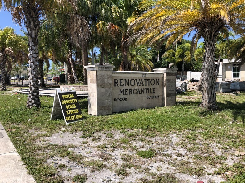 More Photos Of 575 N Washington Blvd, Sarasota Freestanding For Sale