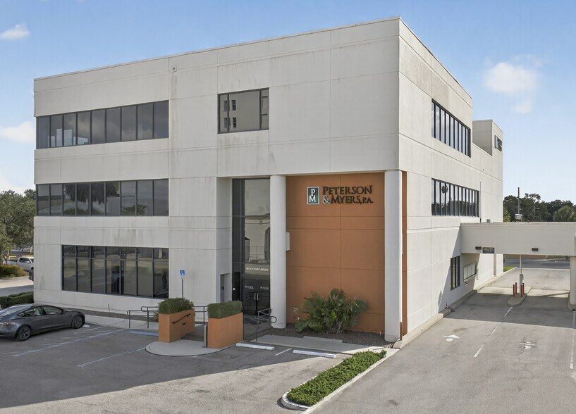 More Photos Of 100 W Stuart Ave, Lake Wales Office For Lease