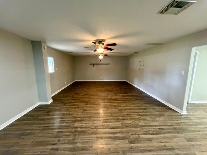 More Photos Of 831 FM 2917 Rd, Alvin Religious Facility For Sale