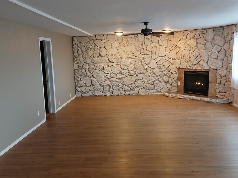 More Photos Of 1754 Kimberly Dr, Klamath Falls Multifamily For Sale