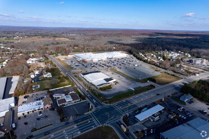 More Photos Of 248 Post Rd, Westerly Freestanding For Sale