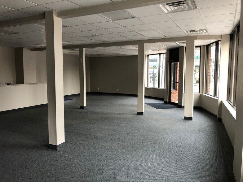 More Photos Of 323-325 Washington St, Newton Storefront For Lease