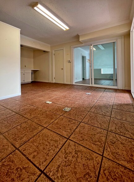 More Photos Of 3500 S Lamar Blvd, Austin Office For Lease