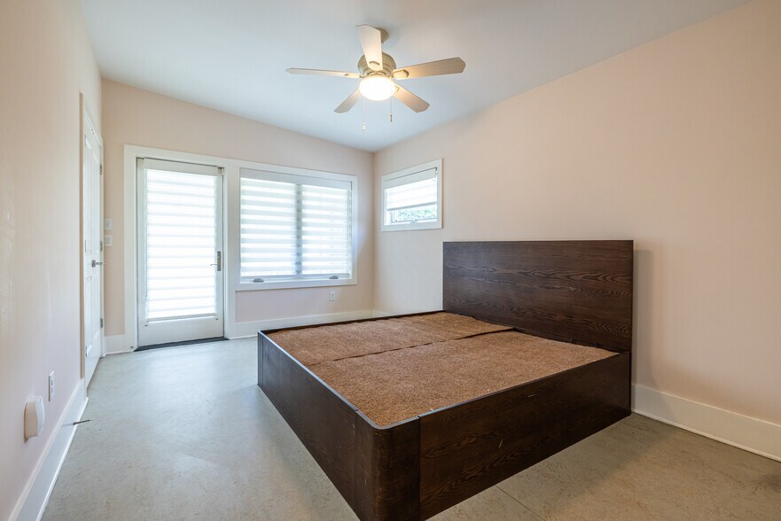 More Photos Of 1651 Pryor Rd SW, Atlanta Loft Creative Space For Sale