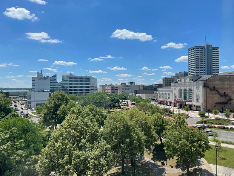 More Photos Of 300 N Dr Martin Luther King Jr Blvd, South Bend Office For Lease