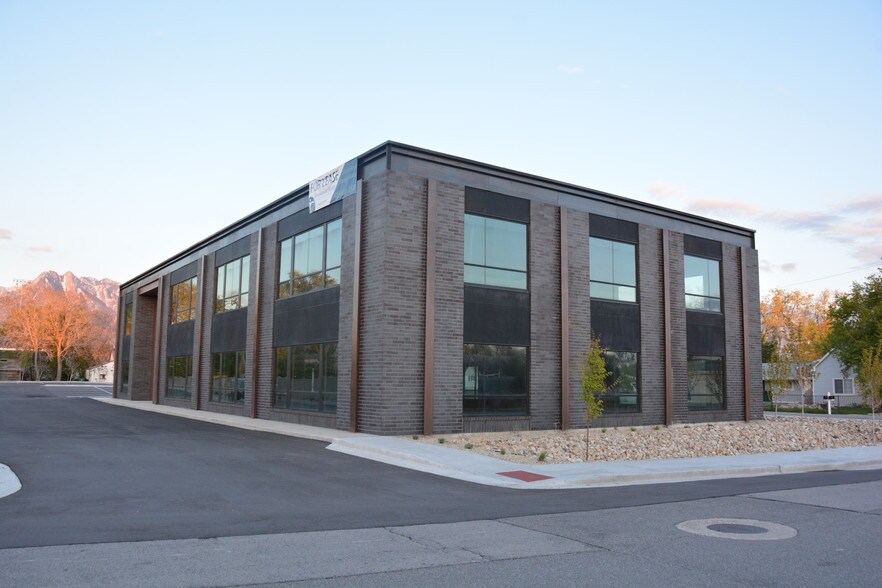 More Photos Of 5343 S Woodrow St, Murray Medical For Lease