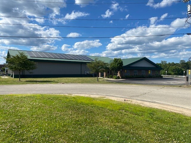 Primary Photo Of 8-10 Scobee Cir, Plymouth Warehouse For Lease