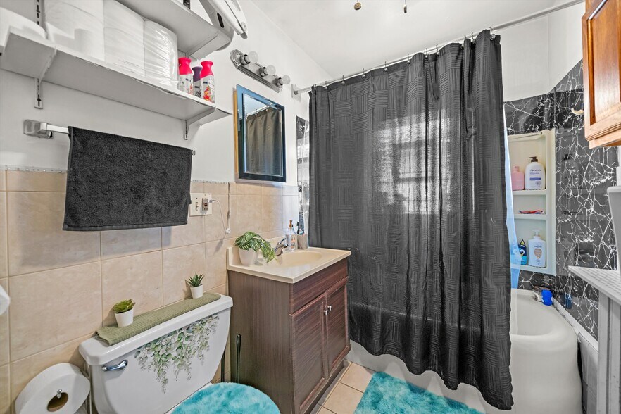 More Photos Of 6058 S Massasoit Ave, Chicago Apartments For Sale