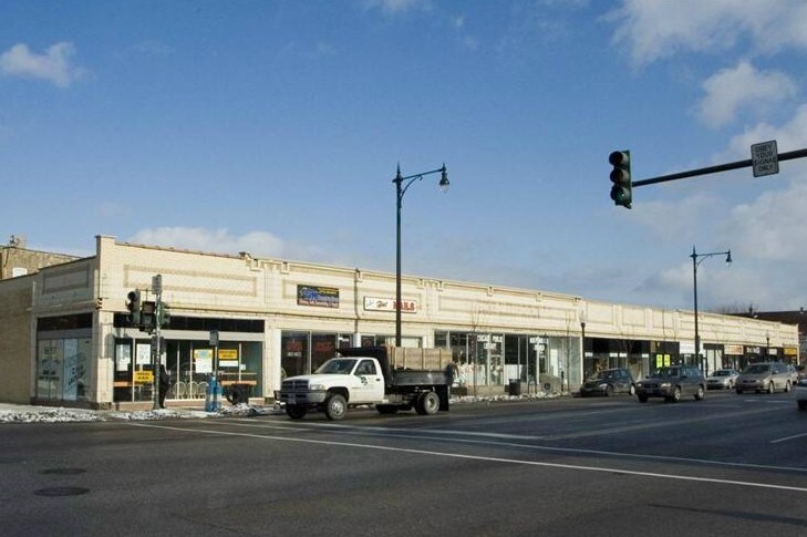 Primary Photo Of 3530-3558 W Irving Park Rd, Chicago Storefront For Lease