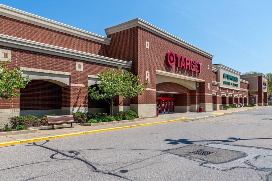 More Photos Of 2755 W Market St, Fairlawn Unknown For Lease