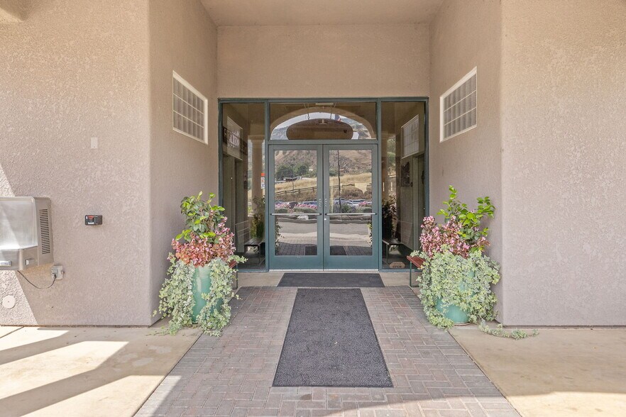 More Photos Of 41117 Sierra Dr, Three Rivers Golf Course Driving Range For Sale