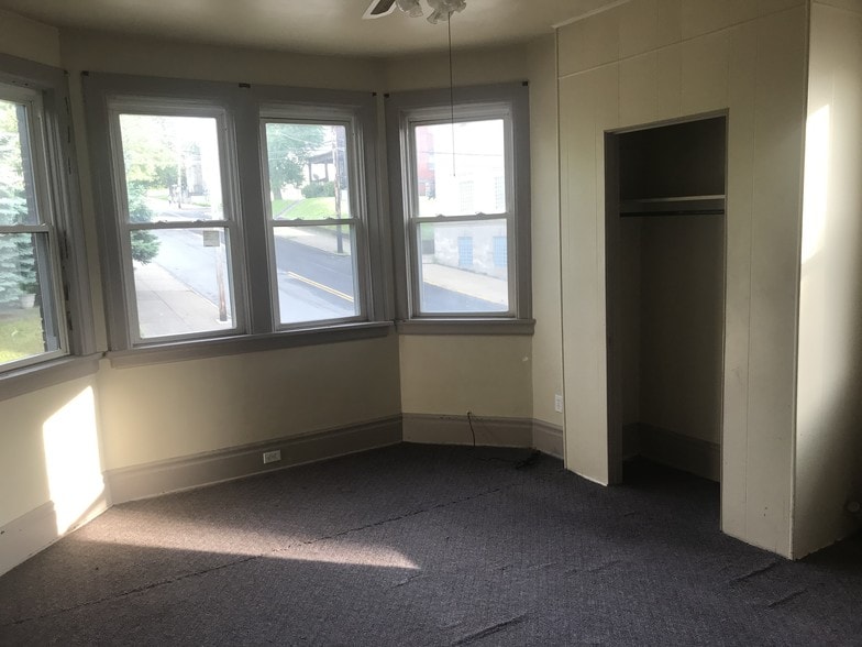 More Photos Of 815 McClure St, Munhall Apartments For Sale