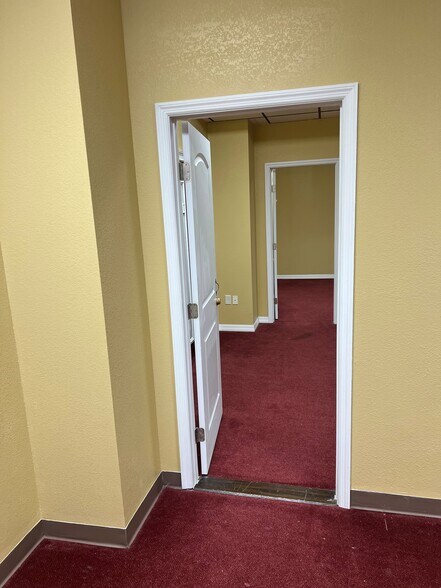 More Photos Of 135 N 6th St, Haines City Office For Lease