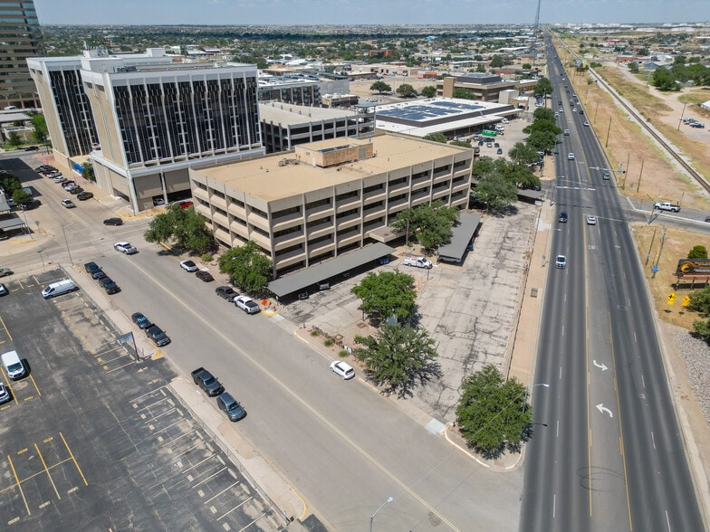 More Photos Of 125 W Missouri Ave, Midland Office For Lease
