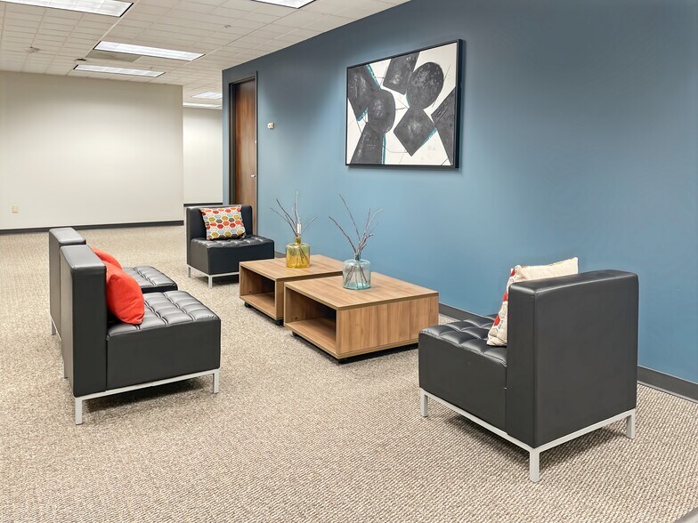 More Photos Of 6666 S Sheridan Rd, Tulsa Coworking Space