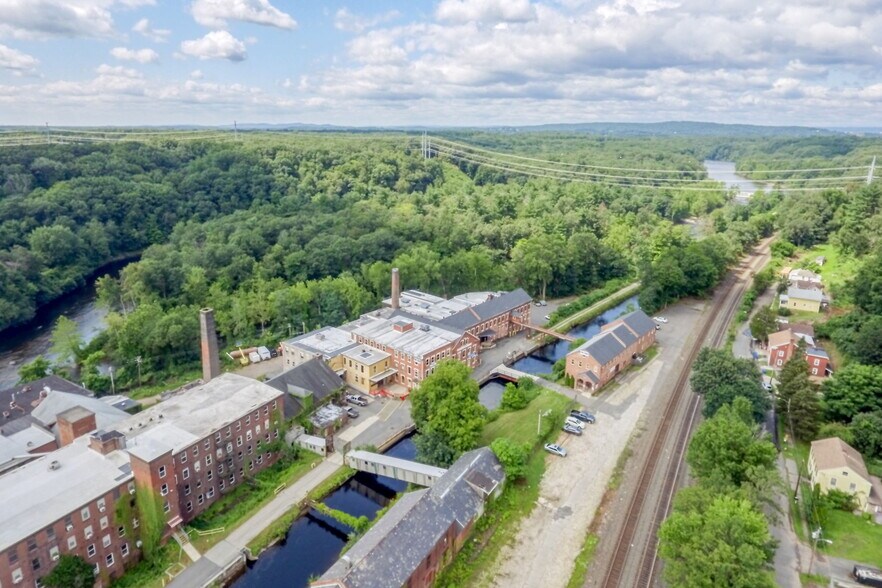 More Photos Of 150 Front St, West Springfield Light Manufacturing For Lease
