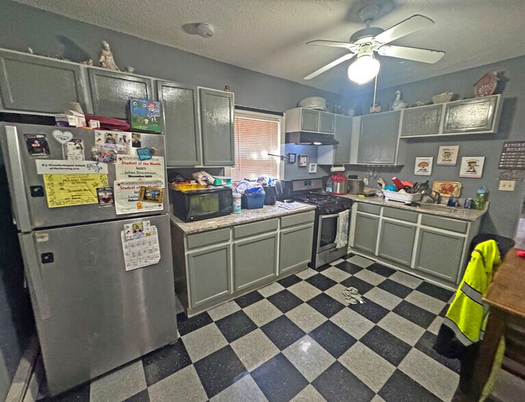 More Photos Of 91-99 Silver St, New Britain Apartments For Sale