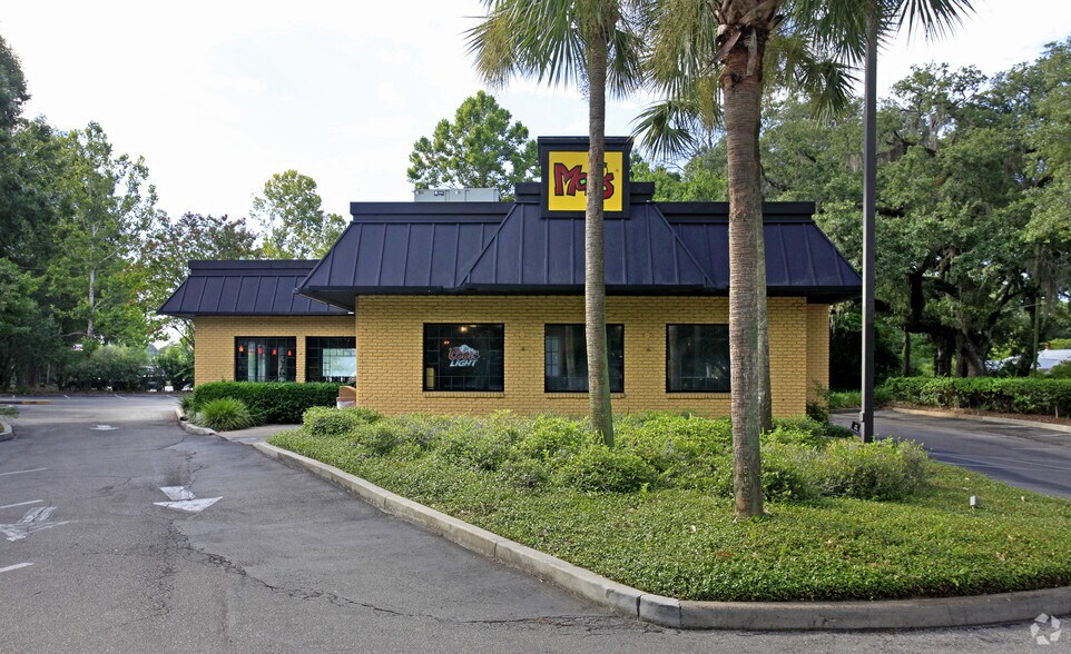 More Photos Of 1583 Apalachee Pky, Tallahassee Restaurant For Lease