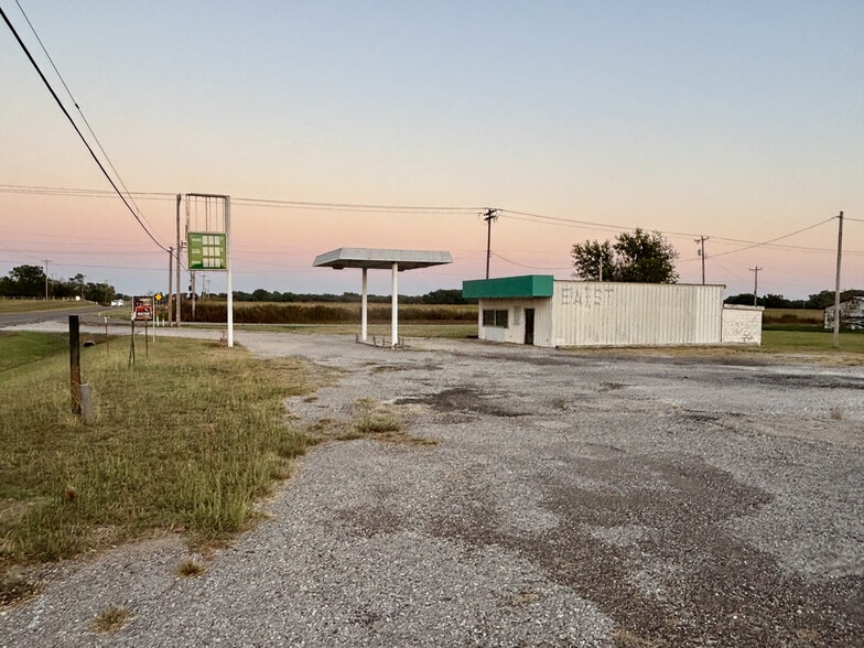 Primary Photo Of 8380 State Highway 39, Lexington Convenience Store For Sale