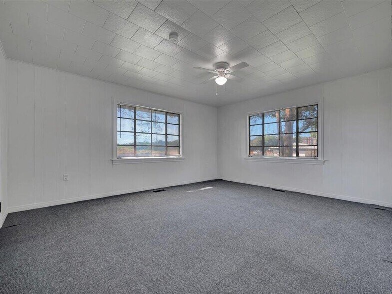 More Photos Of 8166 S US Highway 59, Diboll Religious Facility For Sale