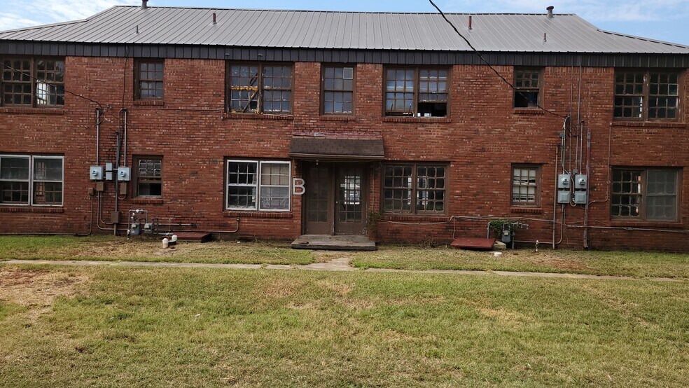 More Photos Of 701 W Pine Ave, Duncan Apartments For Sale