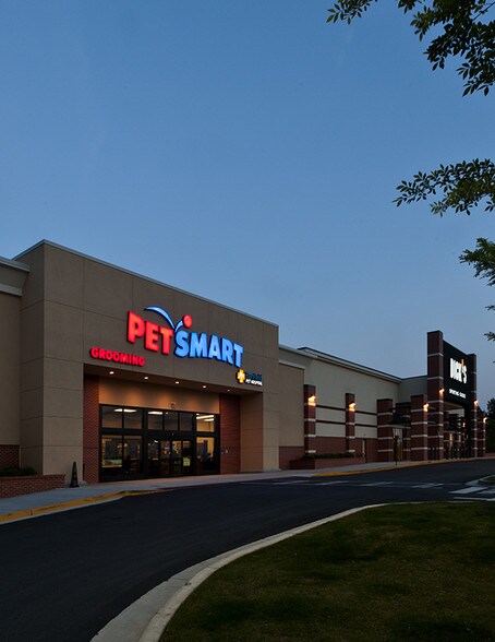 More Photos Of 6050 Peachtree Pky, Peachtree Corners Storefront For Lease