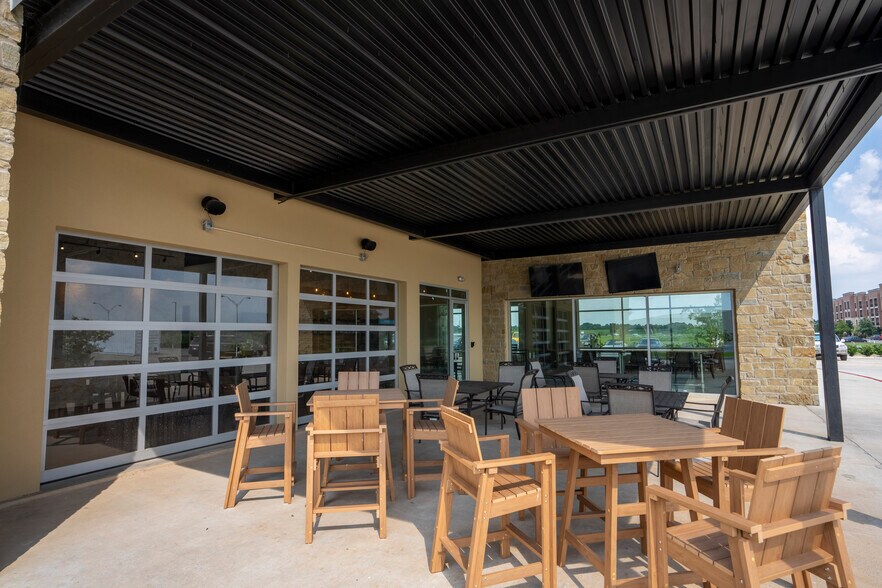 More Photos Of 25140 Kingsland, Katy Office For Lease