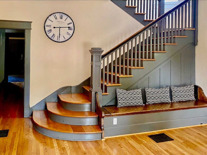 More Photos Of 1905 21st Ave S, Nashville Office For Lease